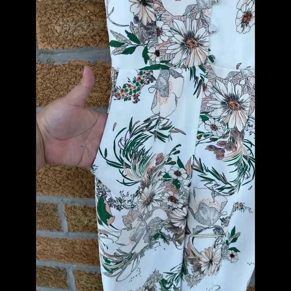 Little Moon Petunia Jumpsuit size 00 - Picture 11 of 16